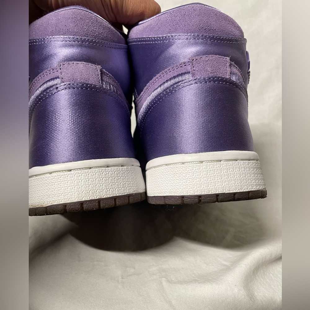 Nike Air Jordan 1 Retro High Season Of Her Purple Earth sz 9 - Picture 6 of 12